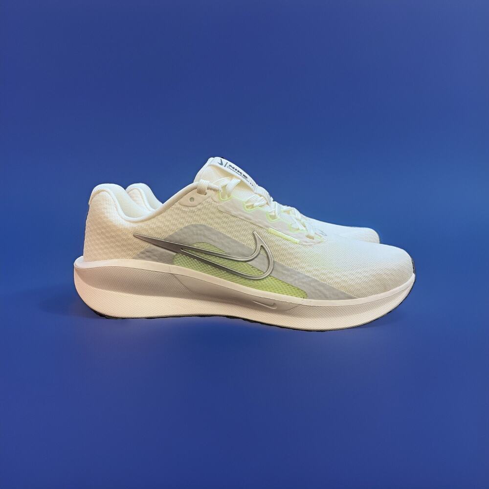 Size 7.5 - Nike Downshifter 13 Green W